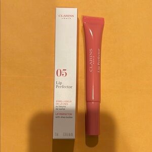Clarins Pink Lip Balm Gloss Squeeze Tube
#6 Candy Shimmer